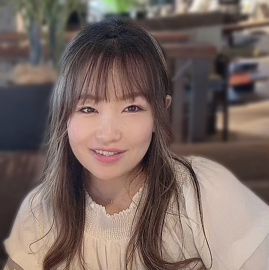 スタイリスト 植木亜弓美