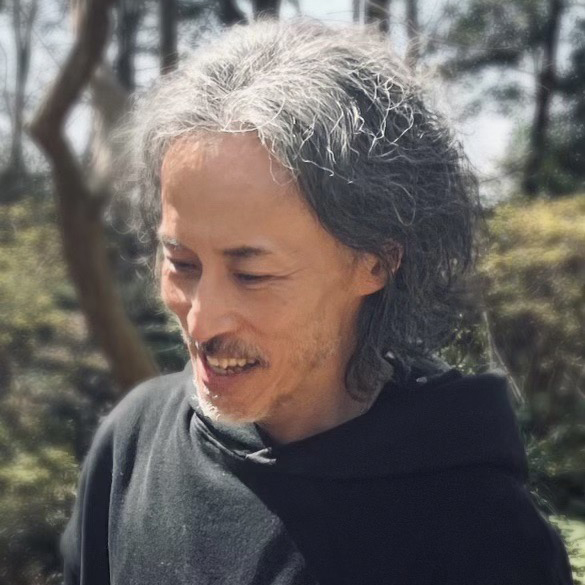 代表　柳久雄